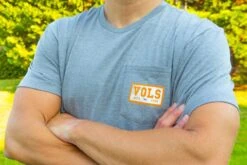 Volunteer Traditions Vols Retro Patch Pocket Tee -Clothing Discounts 359609p 02
